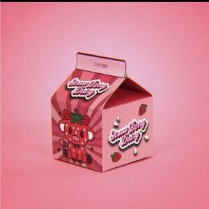 Strawberry Cow Mystery
Milk Carton with Tote, Pin, Stickers